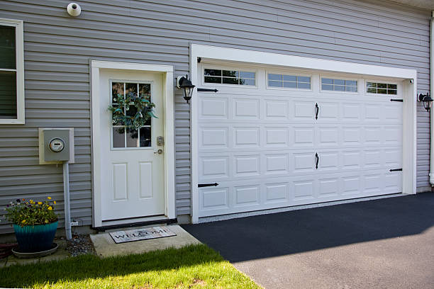 24/7 Emergency Garage Door Panel Replacement experts in Colleyville, TX
